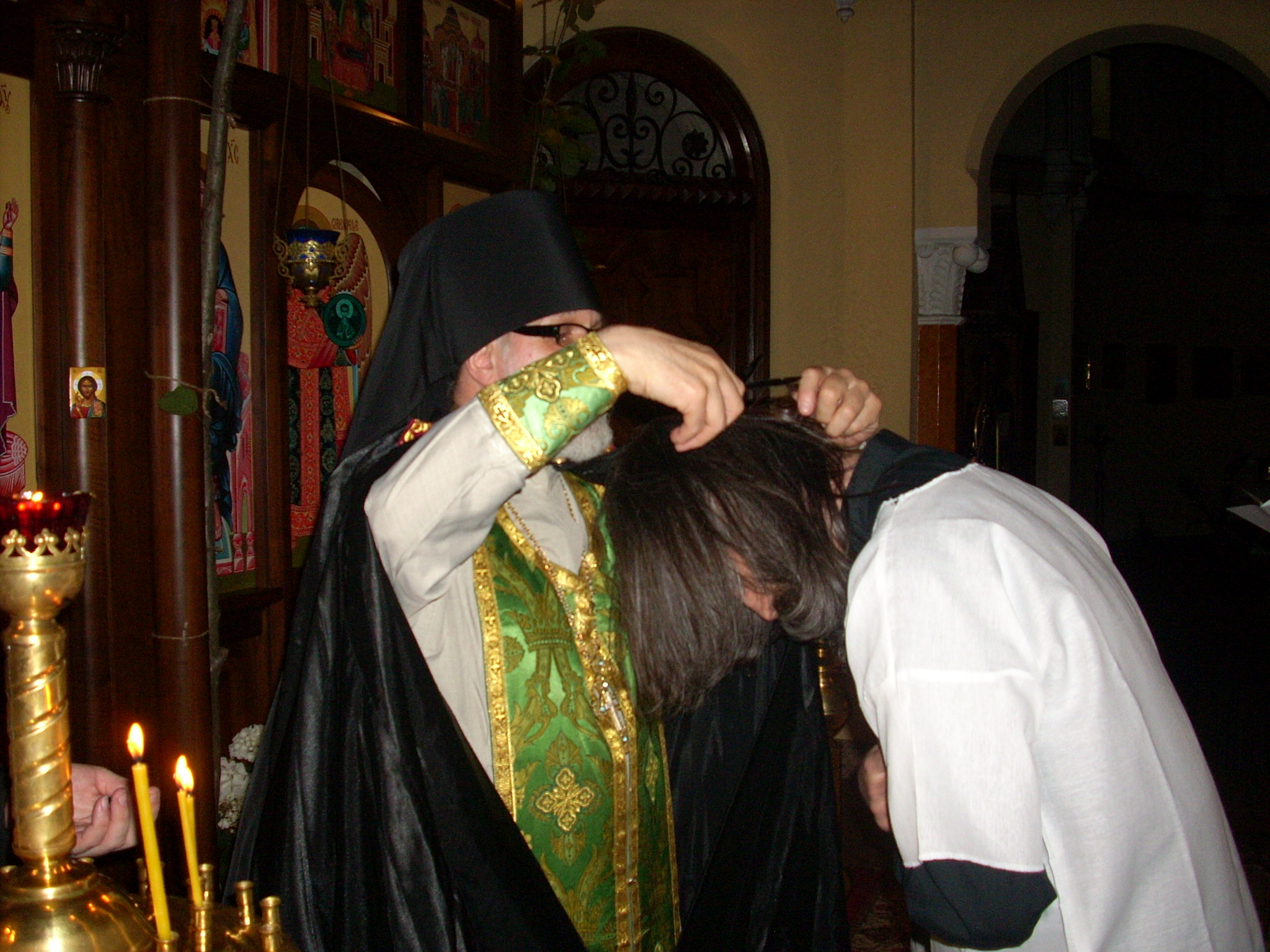 Fotocronaca di una tonsura monastica
