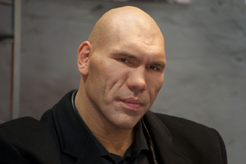 Intervista a Nikolaj Valuev sulla tutela dei sentimenti religiosi