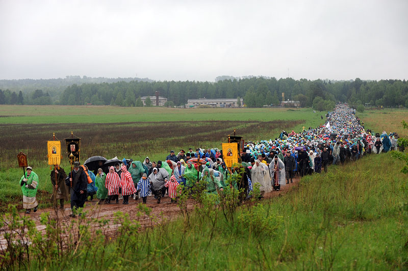 30 foto dalla processione di Velikoretskoe