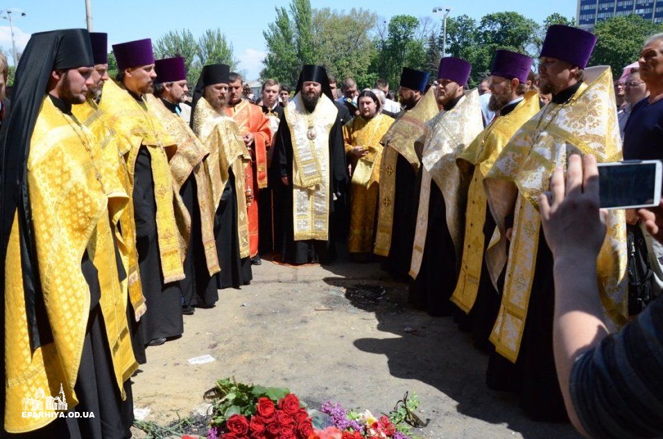 Con la benedizione del Metropolita Agafangel si sono compiute le funzioni funebri a Odessa