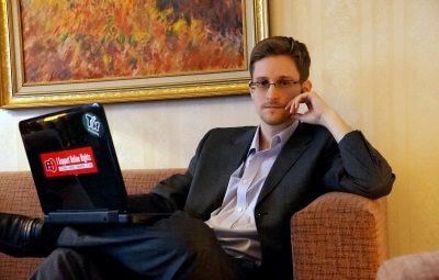Intervista a Edward Snowden a Mosca