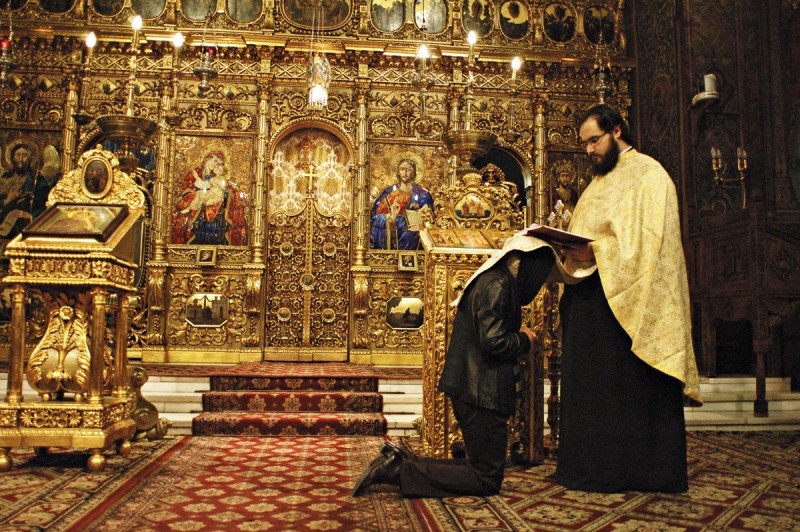 Precisazioni del Santo Sinodo sui confessori
