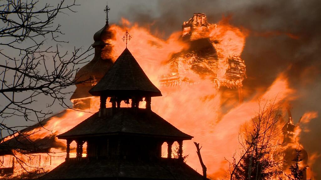 Distrutta dal fuoco la chiesa greco-cattolica di sant'Elia a Brampton nel Canada