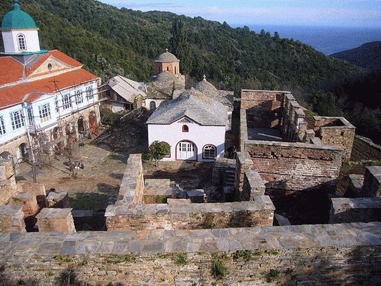 Il più antico monastero russo del Monte Athos è in restauro