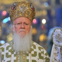 Protesta degli ortodossi ucraini per le ingerenze del Patriarca ecumenico