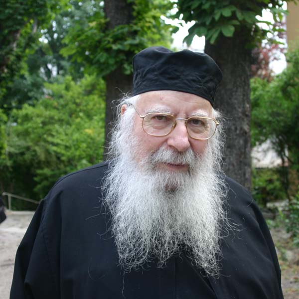 Archimandrita Placide (Deseille): "Il vescovo non è un funzionario della Repubblica"