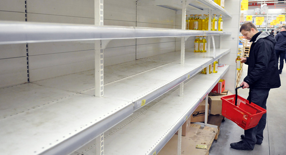L'Ucraina a corto di denaro accumula alimentari scaduti