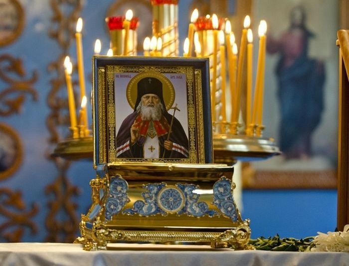 Più di 50.000 fedeli a Mosca hanno venerato le reliquie di san Luca della Crimea