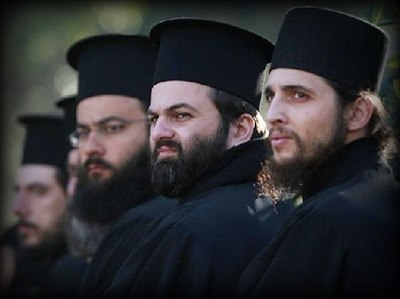 Dati sugli stipendi clericali pubblicati in Grecia