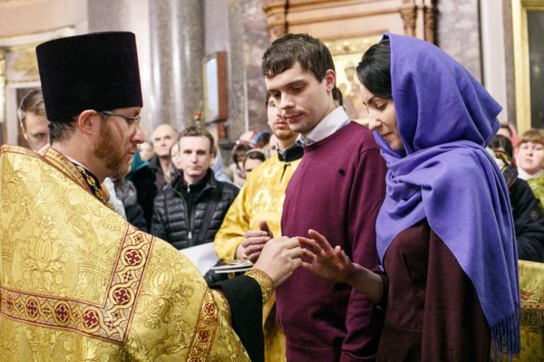 La guida pastorale prima e dopo il matrimonio