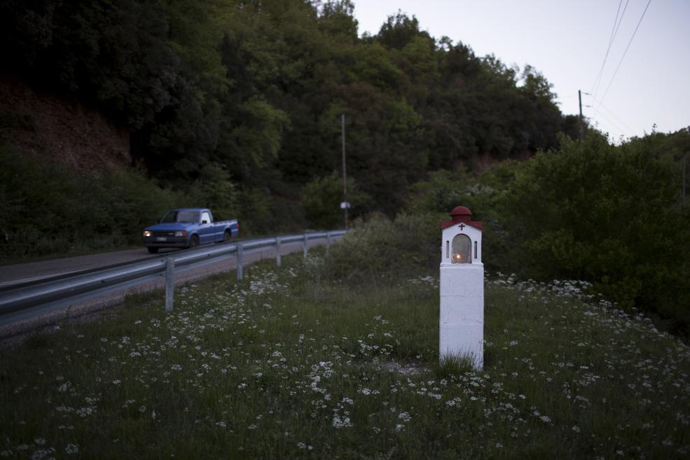 La spettrale solitudine dei santuari stradali della Grecia