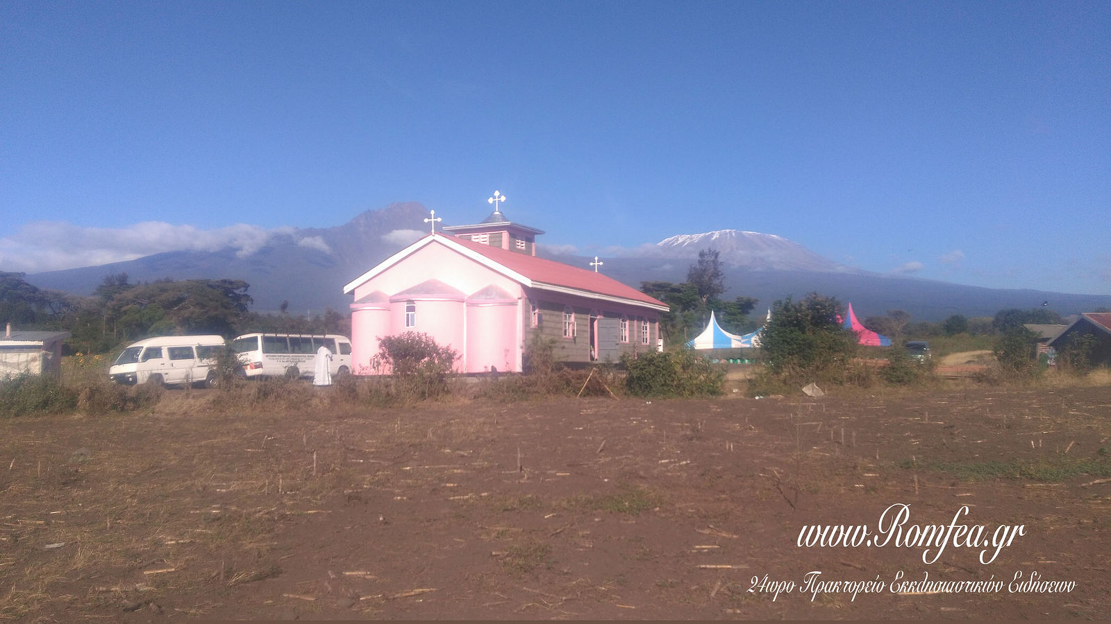 Chiesa ortodossa consacrata ai piedi del monte Kilimanjaro