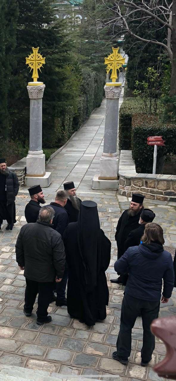 La visita di una delegazione di ucraini scismatici crea torbidi al Monte Athos