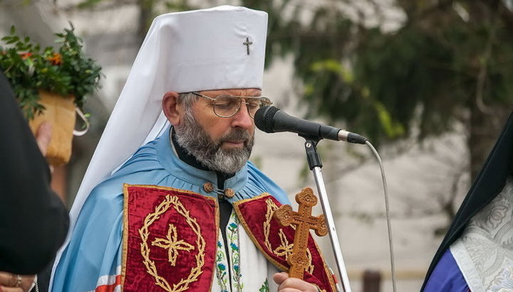 Gli scismatici non hanno preti che possano servire nelle chiese prese con la forza