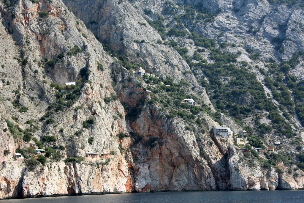 La vertiginosa Karoulia sul santo Monte Athos