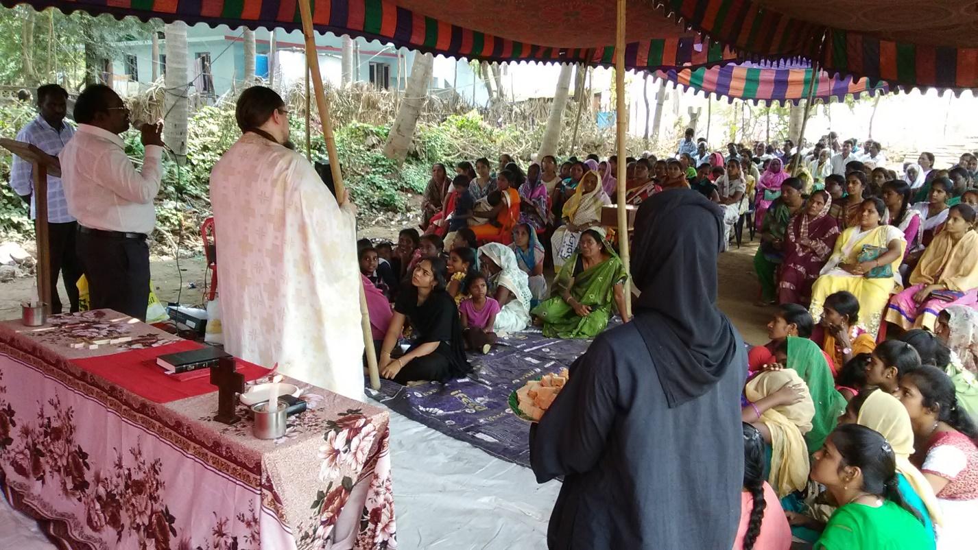 47 pastori protestanti e 350 fedeli battezzati nella santa Ortodossia in India