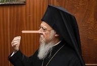 "Orthodox Synaxis" rivela un’aperta menzogna teologica del patriarca Bartolomeo