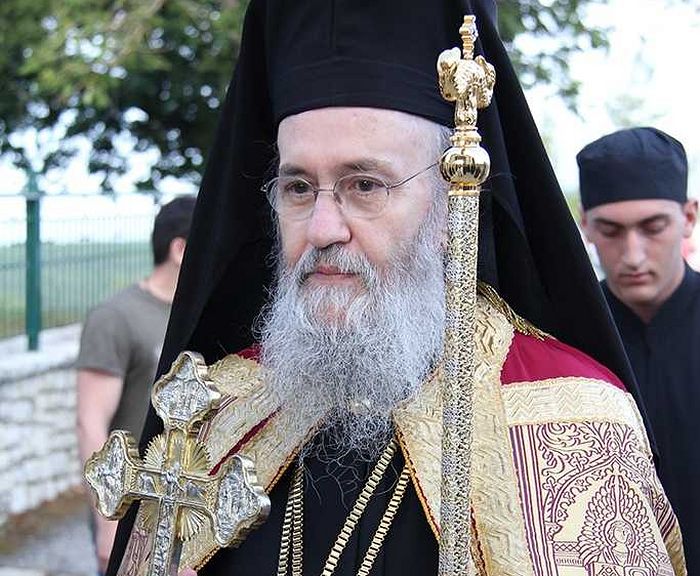 Contestualizzare l'autorità dei concili ecumenici: alcuni pensieri sui commenti del metropolita Hierotheos