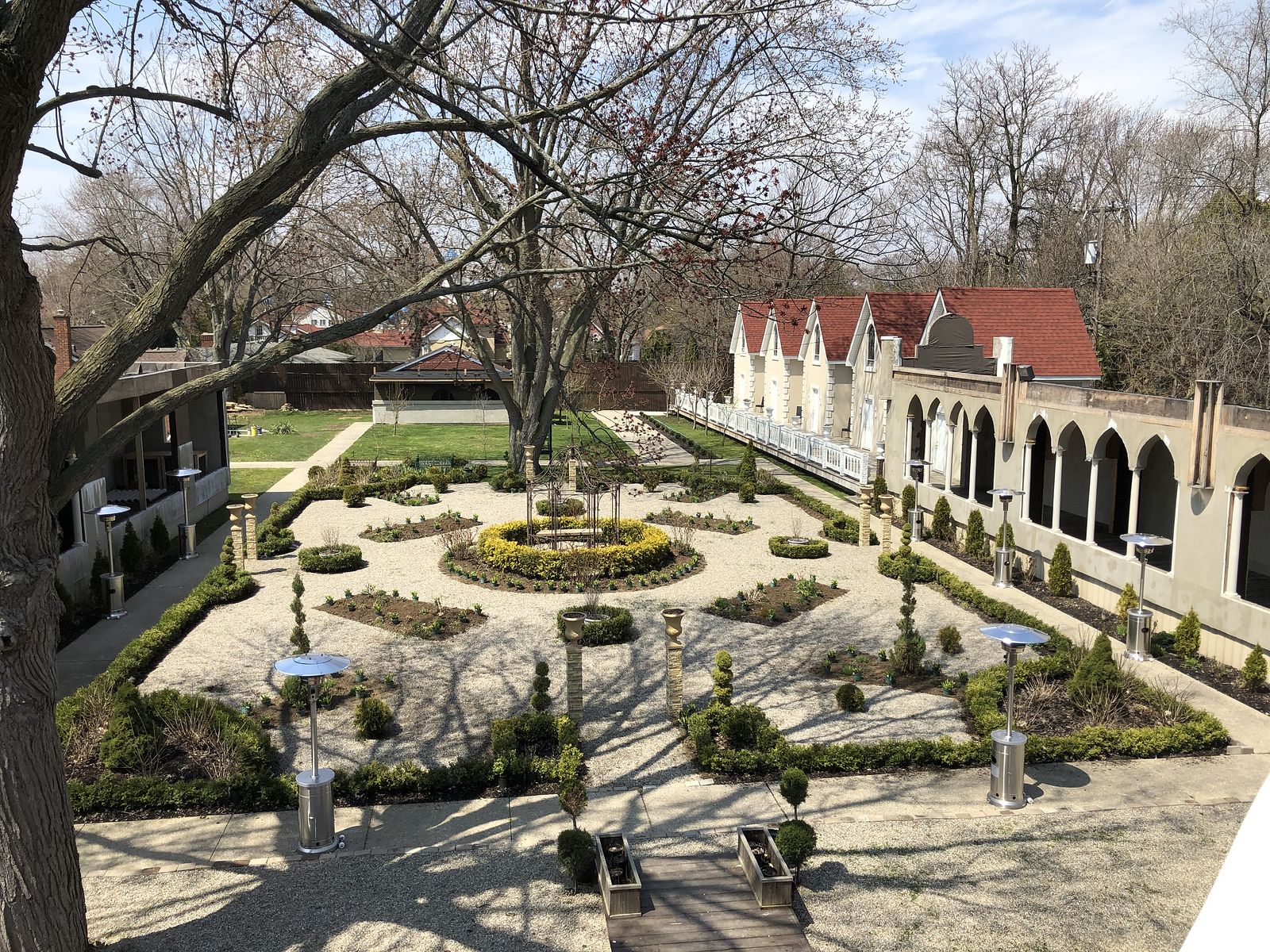 Come un monastero in Michigan è rimasto aperto per la Pasqua senza alcuna restrizione