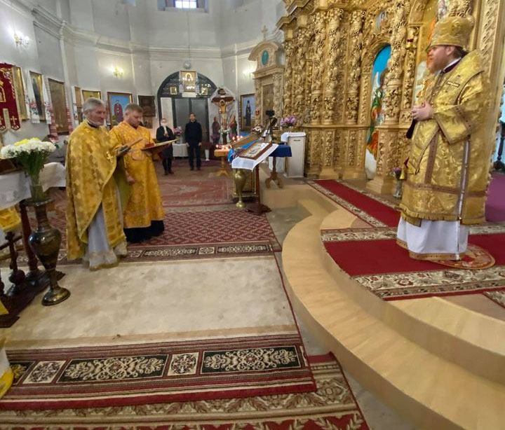 La farsa della cattedrale “piena” di Chernigov