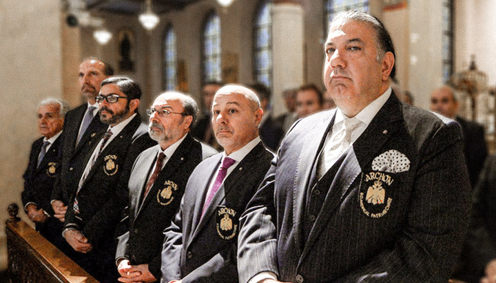 Gli arconti del Patriarcato di Costantinopoli: di chi sono al servizio?