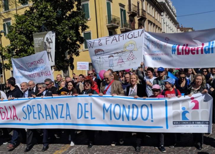 Governi cristiani pro-famiglia?