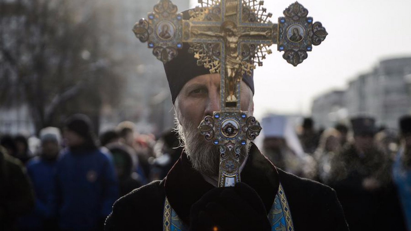 Volete trasferirvi in Russia? Cosa dovreste sapere sulla situazione di Covid e vaccini