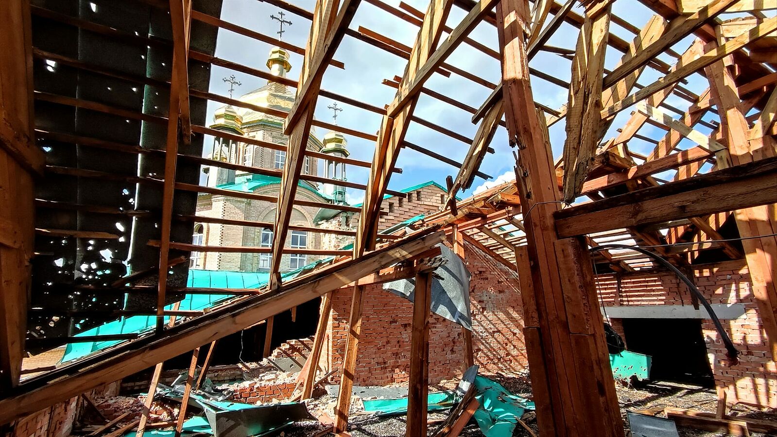 Il Patriarcato di Mosca ha avviato le ricostruzioni di chiese nel Donbass