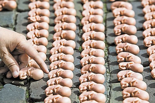 La contraccezione moderna è un genocidio silenzioso