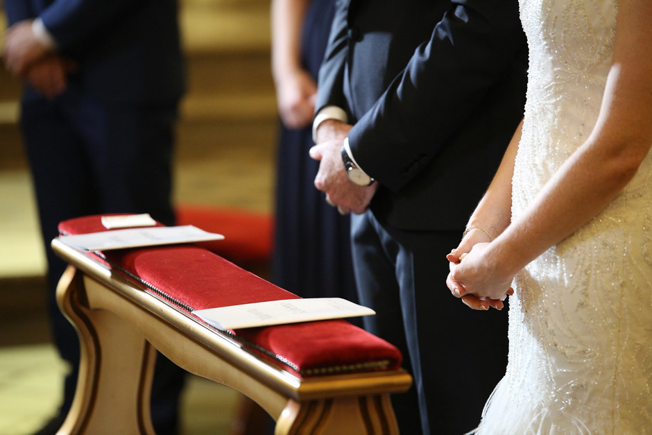 Un dilemma sui certificati di battesimo nei matrimoni misti