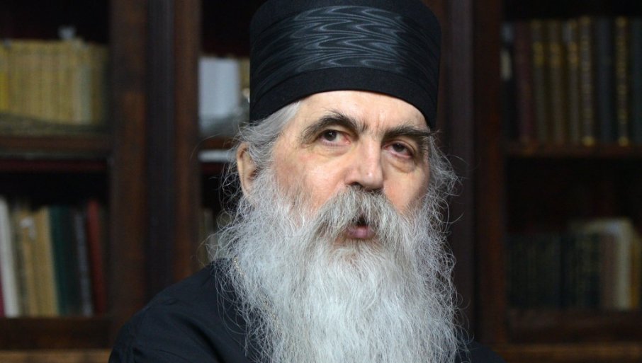 La maggior parte delle Chiese ortodosse locali continua a riconoscere il metropolita canonico Onufrij di Kiev e di tutta l'Ucraina, ignorando il cittadino Sergej Dumenko