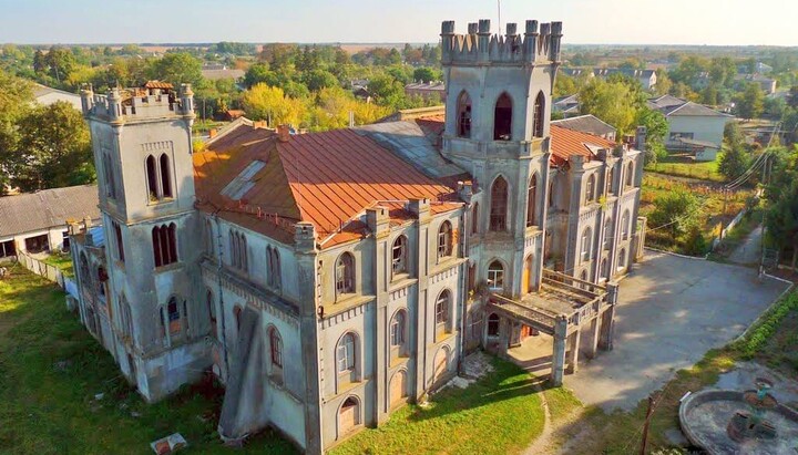L'edificio del convento di Chervone è "tornato" allo stato nella regione di Zhitomir