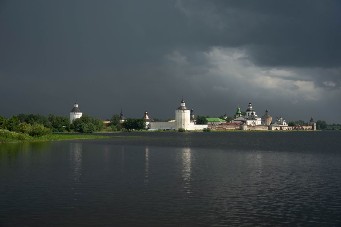Ritornano dopo 200 anni le funzioni in un famoso monastero della Russia