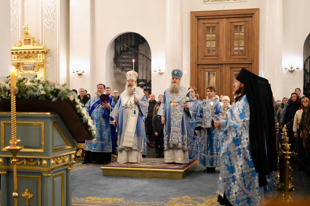 Un vescovo americano in visita in Russia