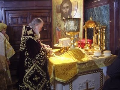 Un po' di umorismo sui calici da comunione