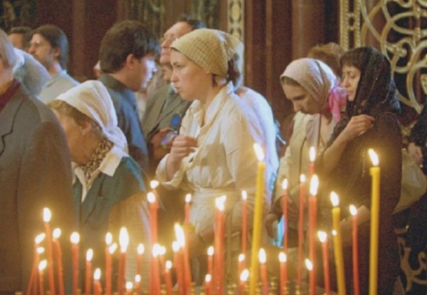 Le chiacchiere durante la Divina Liturgia